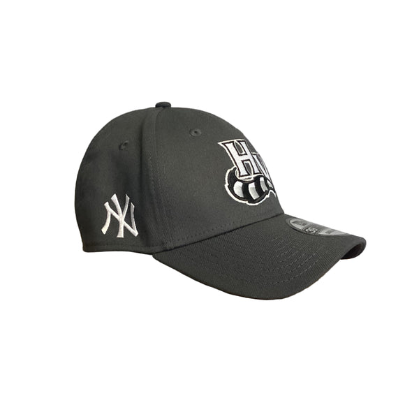 *NEW* 3930 HVR x NYY Dark Graphite New Era Flex Fit Cap